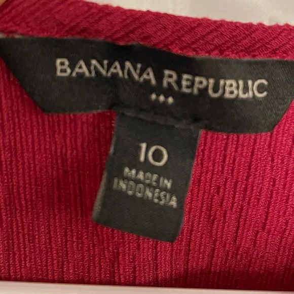 Like new ruffle dress - Picture 4 of 5